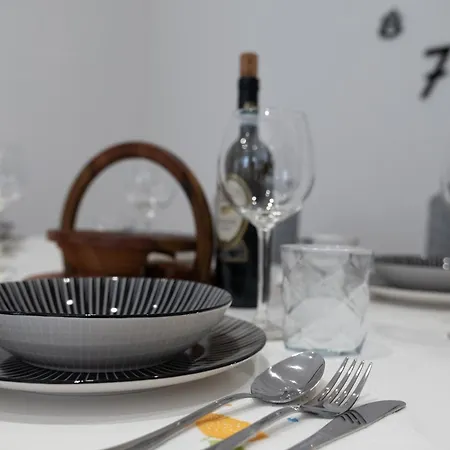 شقة Real Modern Retreat 2 Balconies 7-min Walk To Sleeps 6 راباللو