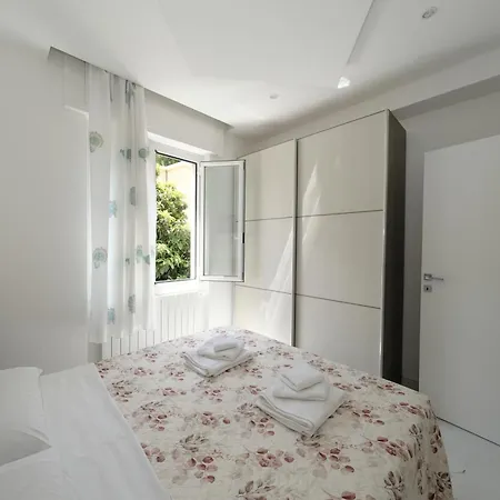 Real Modern Retreat 2 Balconies 7-min Walk To Sleeps 6 راباللو