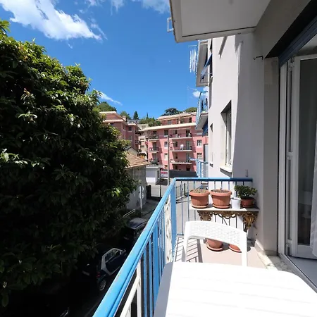 Real Modern Retreat 2 Balconies 7-min Walk To Sleeps 6 *