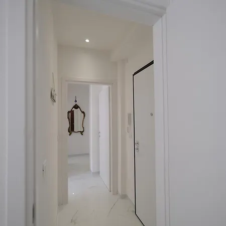شقة Real Modern Retreat 2 Balconies 7-min Walk To Sleeps 6 راباللو