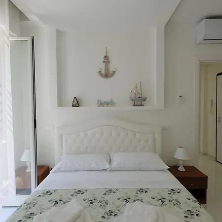 شقة Real Modern Retreat 2 Balconies 7-min Walk To Sleeps 6 راباللو